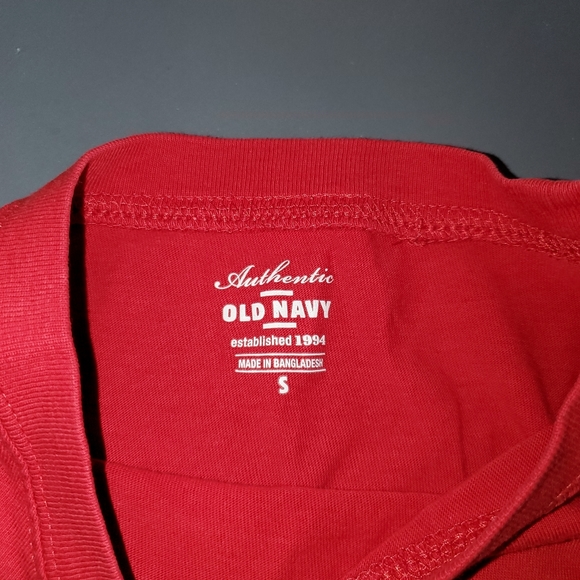 basic old navy tee - Picture 3 of 3